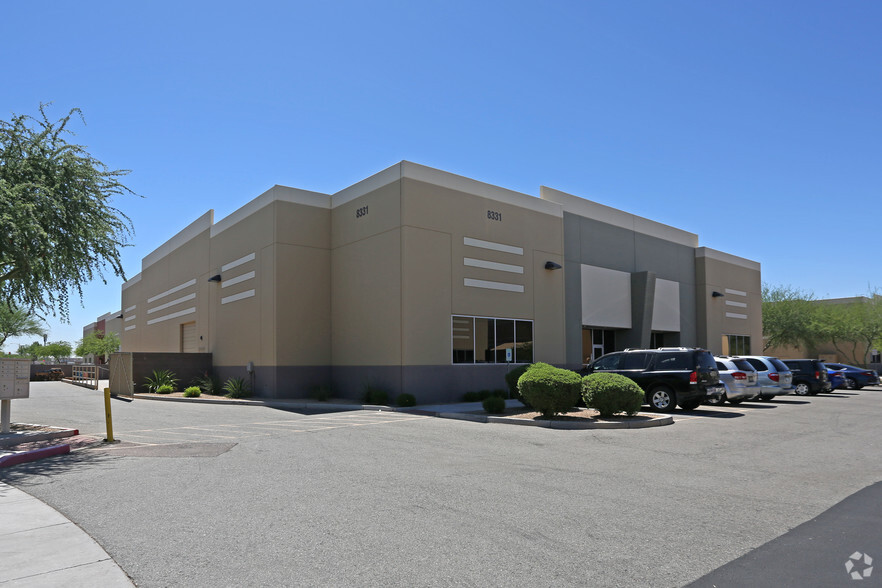 8331 W Sherman St, Tolleson, AZ à louer - Photo de l’immeuble – Image 2 sur 20