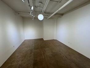 846-860 S Los Angeles St, Los Angeles, CA à louer Photo intérieure– Image 2 sur 2