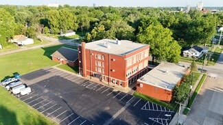 Plus de détails pour 1423 W Atlantic St, Springfield, MO - Spécialisé à vendre