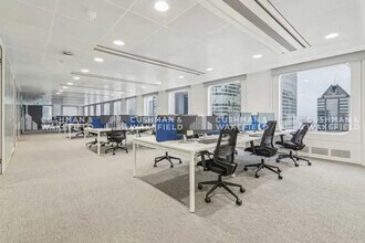 5 Place De La Pyramide, Puteaux à louer Photo de l’immeuble– Image 2 sur 6