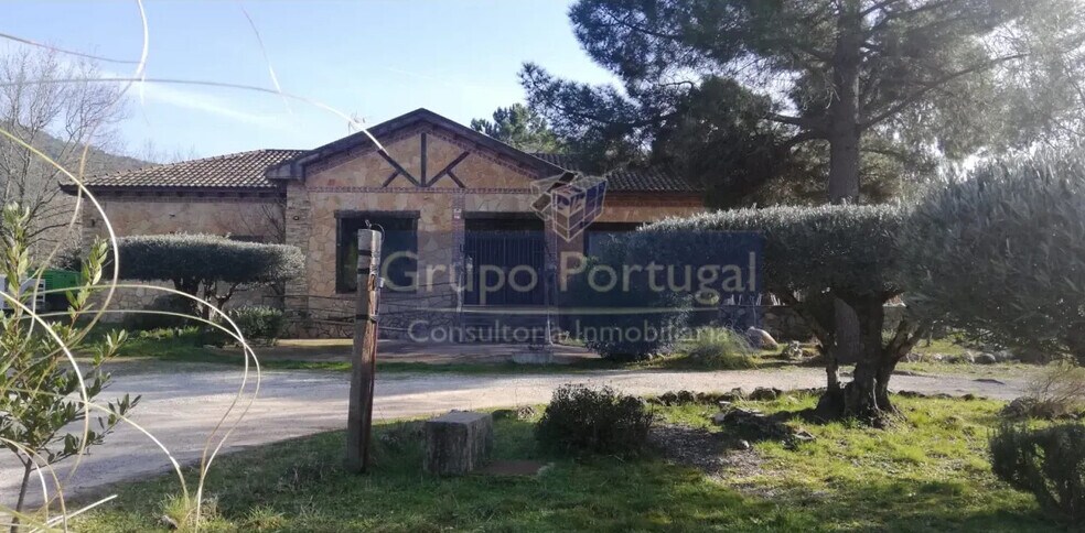 Local commercial dans Santa María del Tiétar, Ávila à vendre - Photo de l’immeuble – Image 1 sur 7