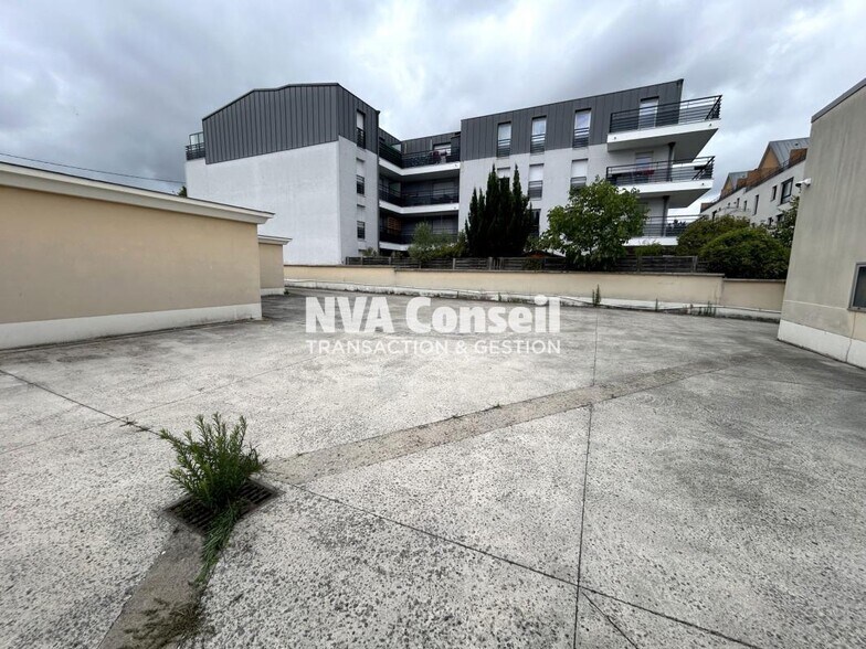 25 Route De Pontoise, Argenteuil à louer - Photo de l’immeuble – Image 3 sur 19