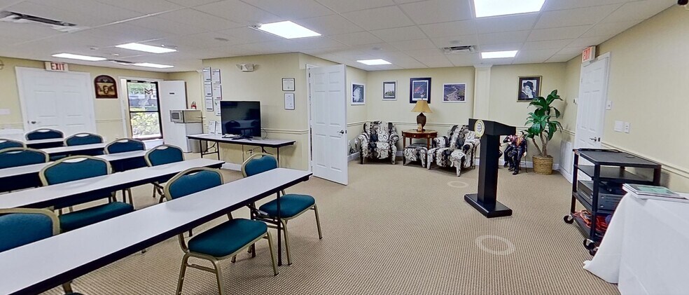2662-2698 SE Willoughby Blvd, Stuart, FL à vendre - Numérisation 3D Matterport – Image 2 sur 2