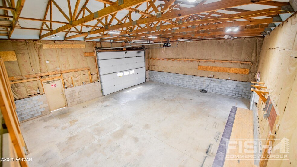 1830 Liberty Dr, Williamsport, PA à louer - Photo de l’immeuble – Image 3 sur 9