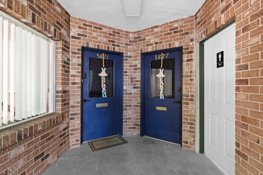 5801-5841 Dahlia Dr, Orlando, FL à vendre - Photo de l’immeuble – Image 3 sur 28