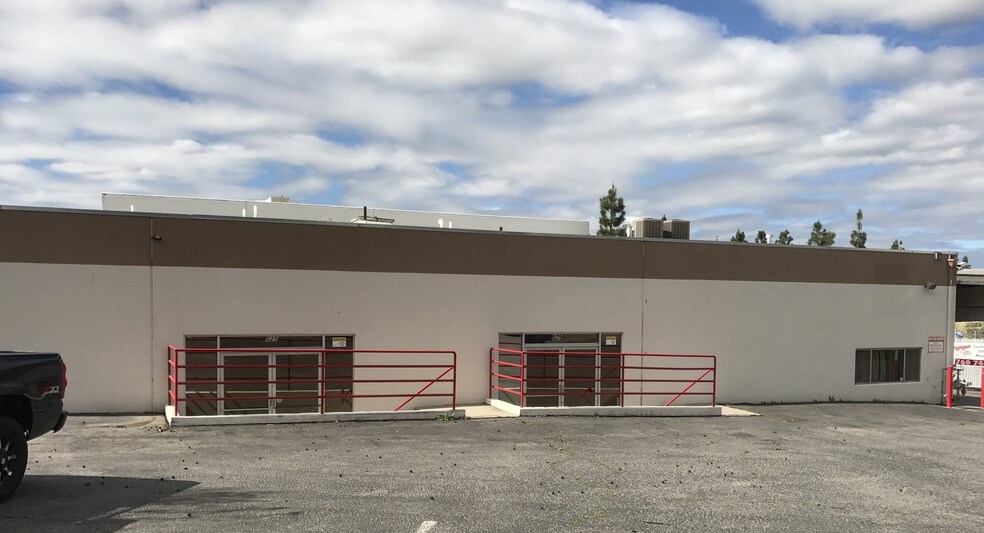525 Opper St, Escondido, CA à louer - Photo de l’immeuble – Image 2 sur 5