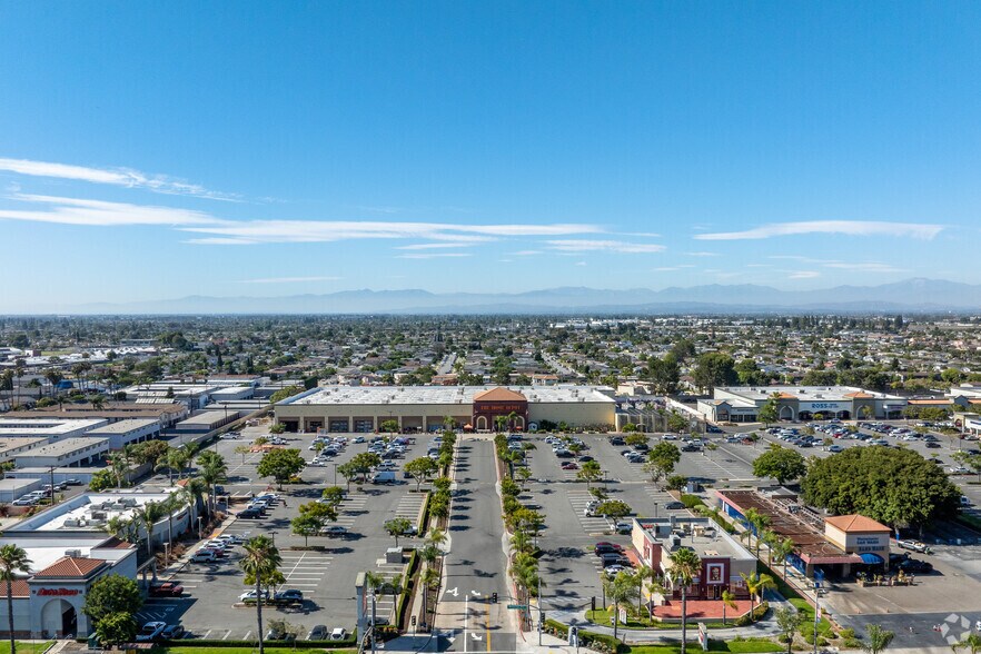 6611-6791 Westminster Blvd, Westminster, CA à louer - Aérien – Image 3 sur 16