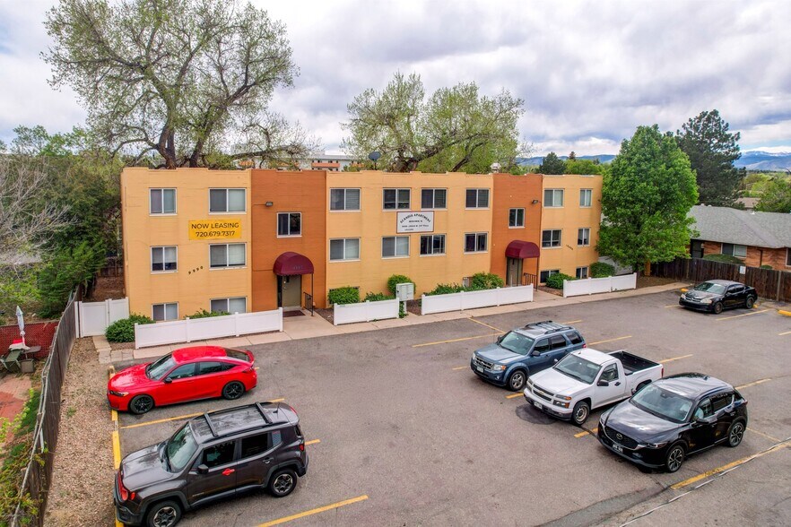 9990 W 59th Pl, Arvada, CO à vendre - Photo principale – Image 1 sur 16