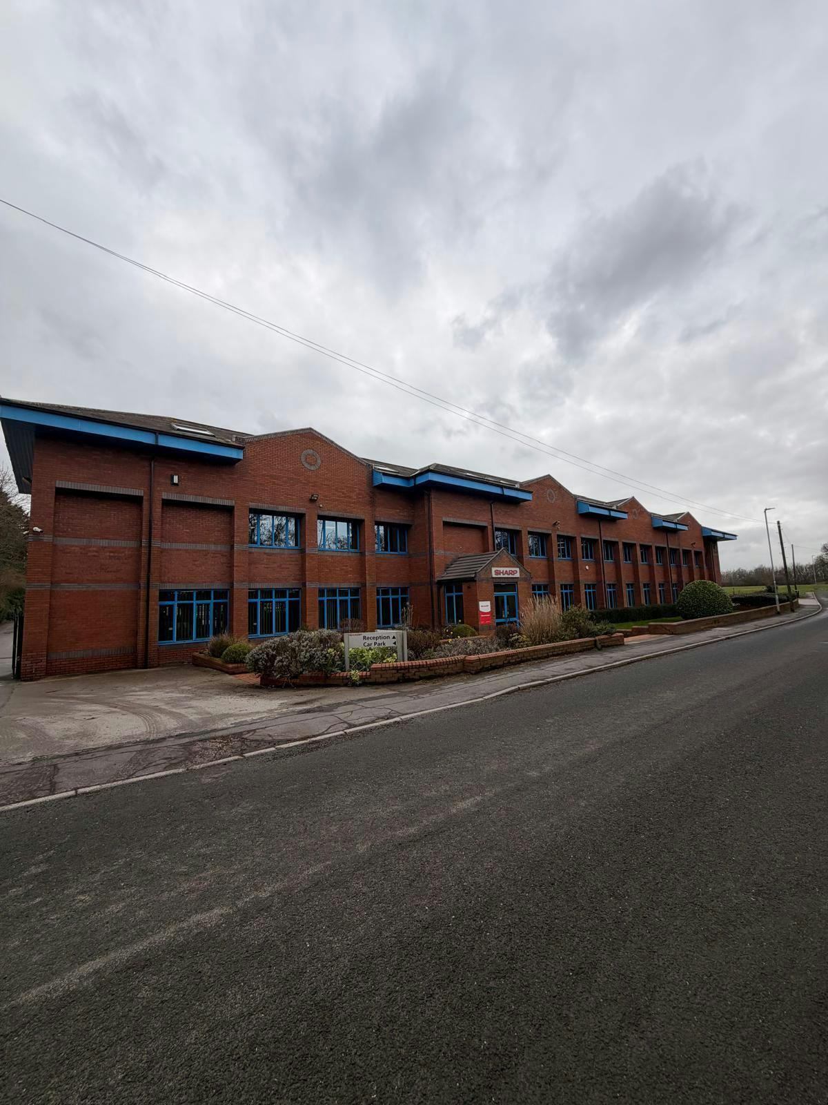 Moor Knoll Ln, Wakefield à louer Photo de l’immeuble– Image 1 sur 17