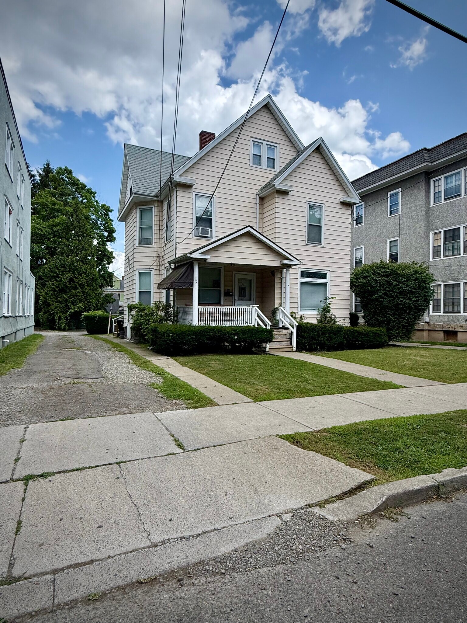 64 Murray St, Binghamton, NY à vendre Photo principale– Image 1 sur 2