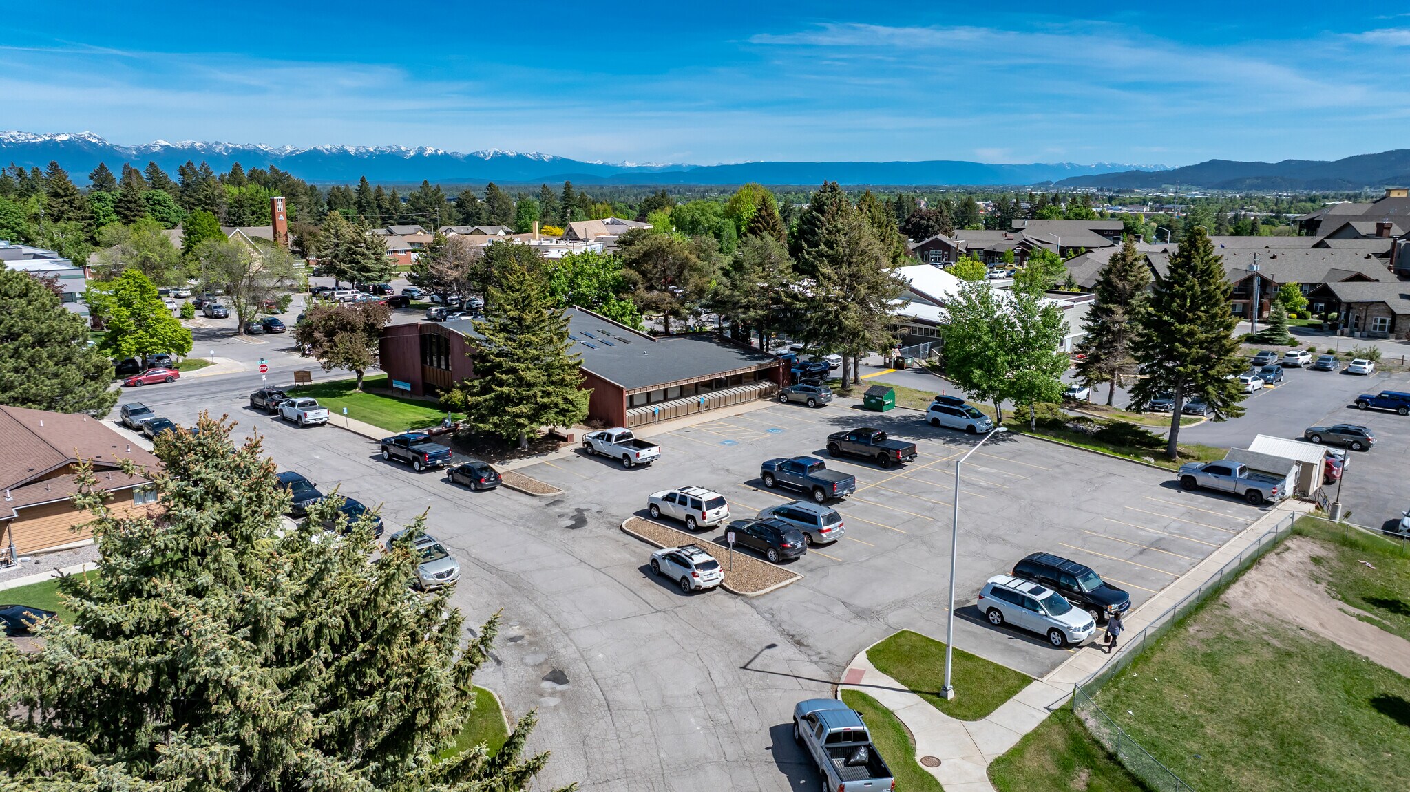 1250 Burns Way, Kalispell, MT à louer Photo de l’immeuble– Image 1 sur 46