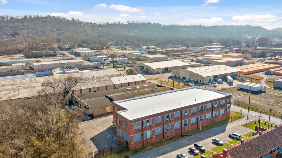 2301 E 28th St, Chattanooga, TN à louer - Photo de l’immeuble – Image 2 sur 35