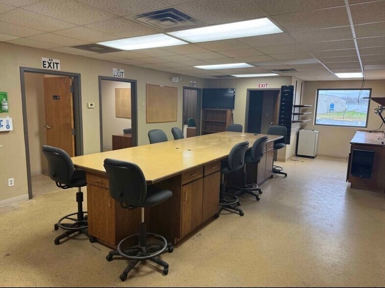 3000 Industrial Dr, Freeport, IL à vendre - Photo de l’immeuble – Image 3 sur 6