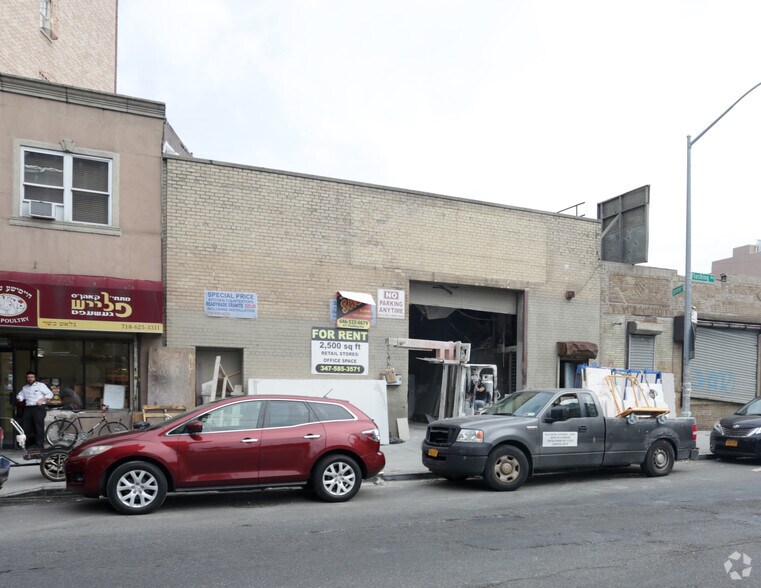 471 Flushing Ave, Brooklyn, NY à louer - Photo de l’immeuble – Image 2 sur 2
