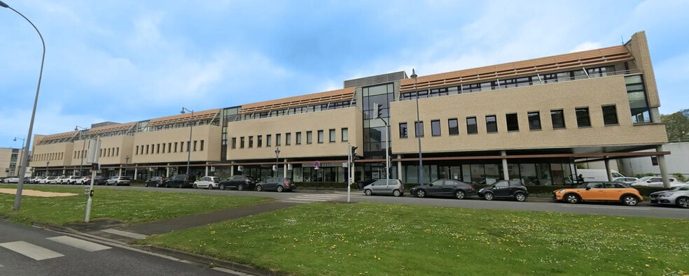 Bureau dans Arras à louer - Photo de l’immeuble – Image 2 sur 5