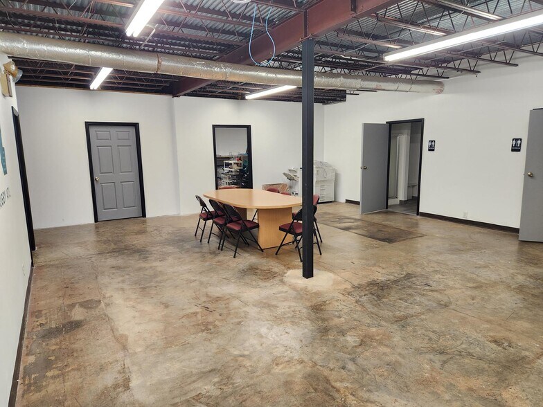 598 W Atlanta St SE, Marietta, GA à louer - Photo intérieure – Image 2 sur 7