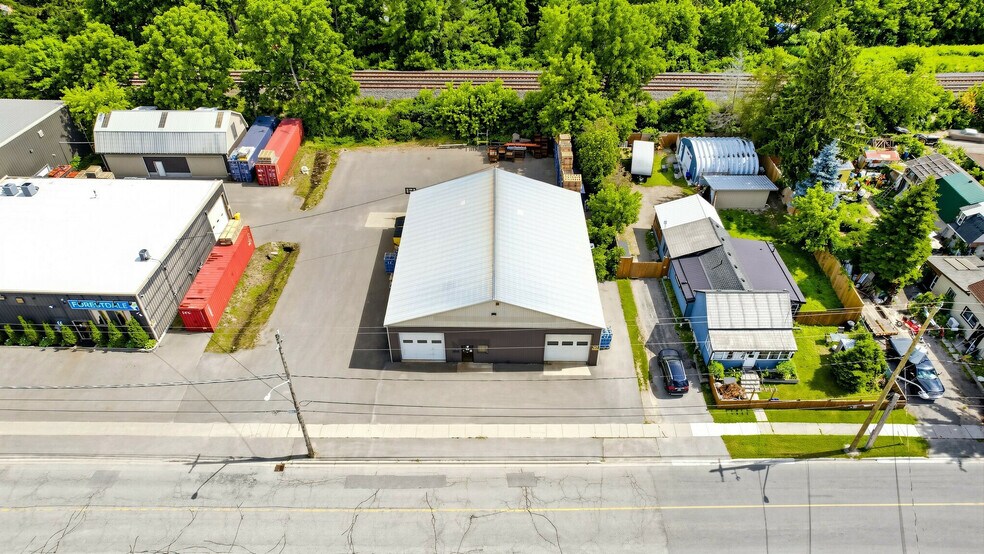 116 Main St, Woodstock, ON à vendre - Photo de l’immeuble – Image 2 sur 9