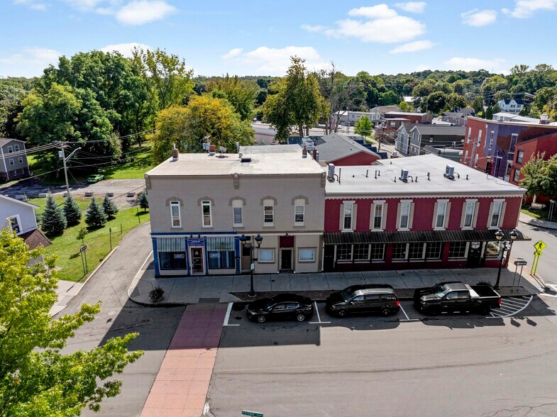 21 Public Sq, Holley, NY à louer - Aérien – Image 3 sur 8