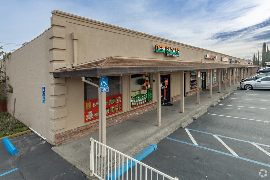 404-426 E Bidwell St, Folsom, CA à louer - Photo principale – Image 1 sur 10
