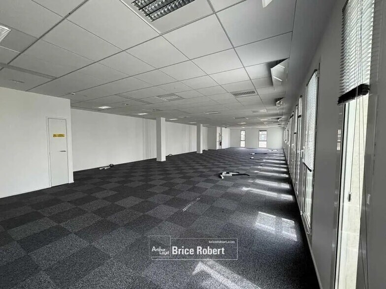 Bureau dans Lyon à louer - Photo de l’immeuble – Image 3 sur 10