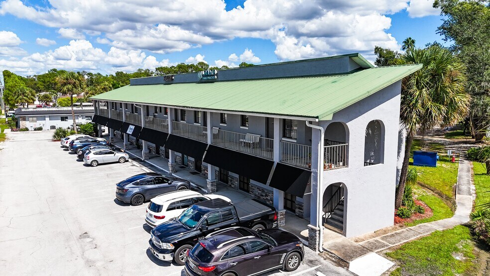 101 Overlook Dr, Winter Haven, FL à vendre - Photo de l’immeuble – Image 2 sur 16