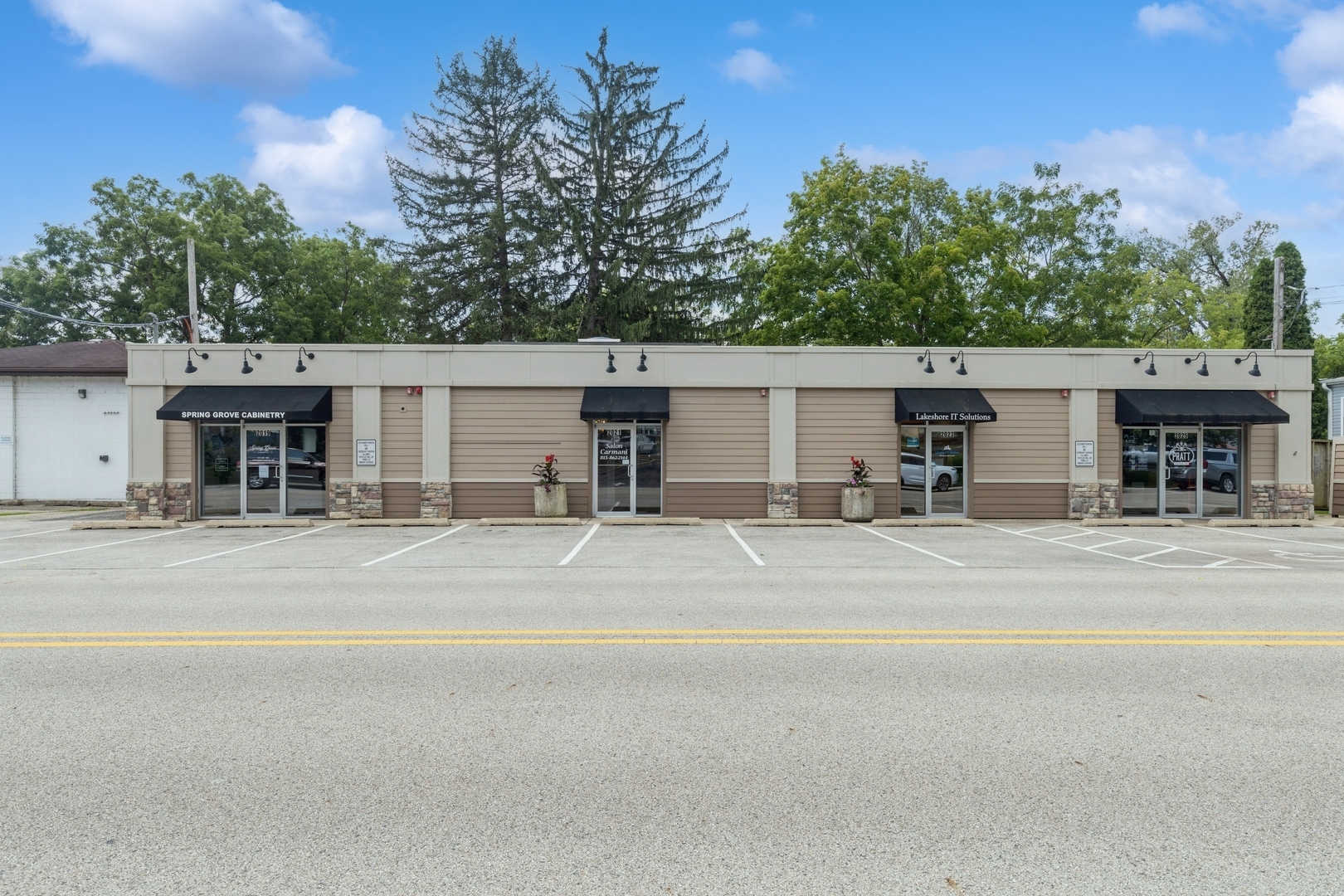 2019-2025 Main Street Rd, Spring Grove, IL à vendre Photo de l’immeuble– Image 1 sur 13