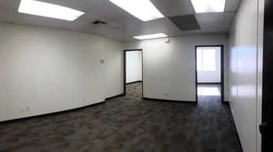 10509 San Diego Mission Rd, San Diego, CA à louer Photo intérieure– Image 2 sur 4