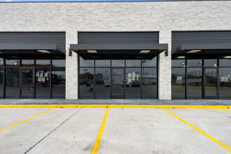 7241 Lawndale St, Houston, TX à louer Photo de l’immeuble– Image 1 sur 6