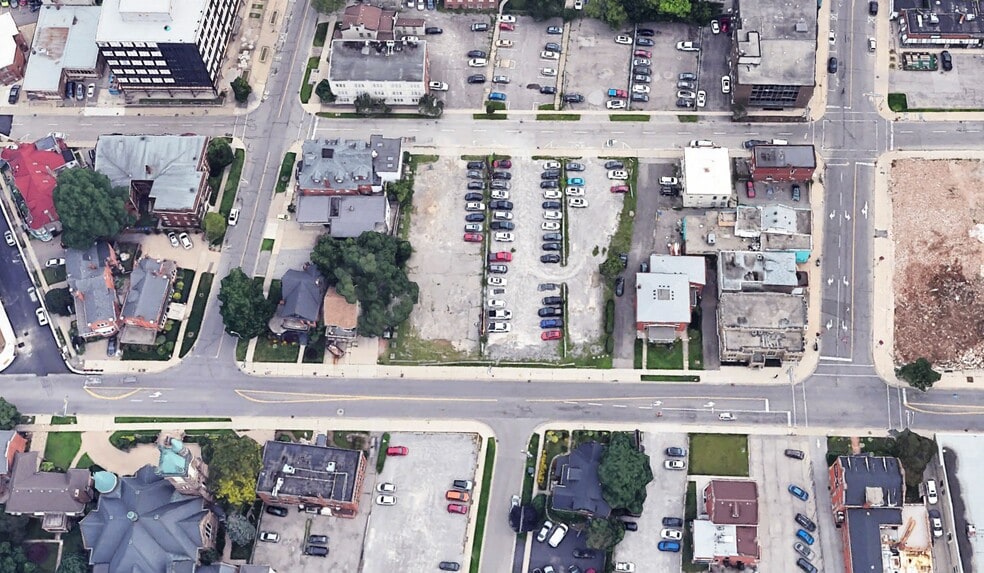 48 Ontario St, St Catharines, ON à vendre - Aérien – Image 2 sur 7