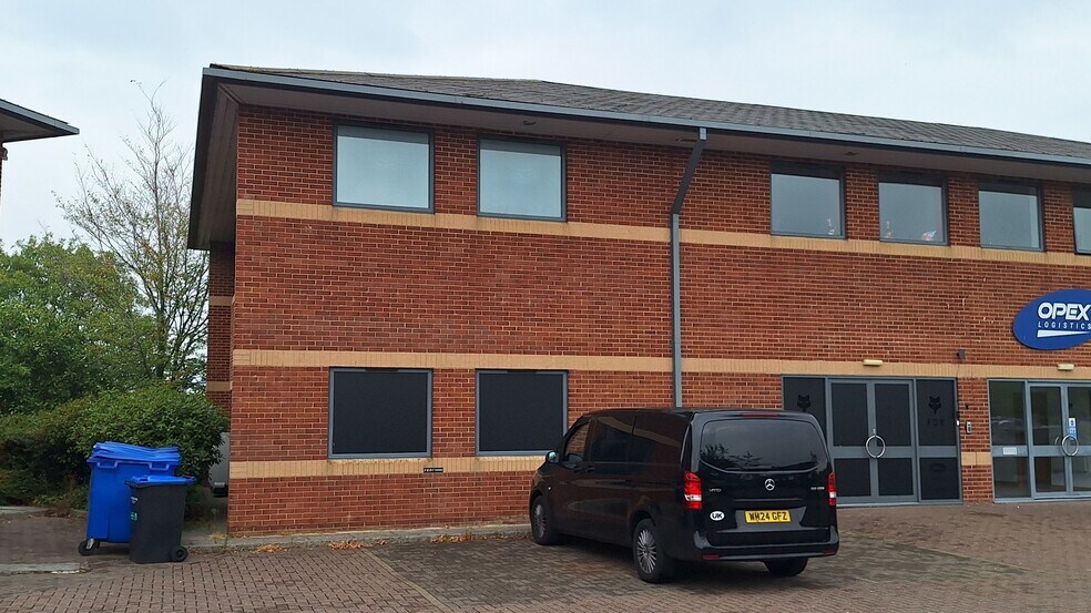 Falcon Clos, Quedgeley à vendre - Photo de l’immeuble – Image 1 sur 1