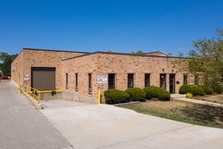 Plus de détails pour 850-880 Greenleaf Ave, Elk Grove Village, IL - Industriel/Logistique à louer