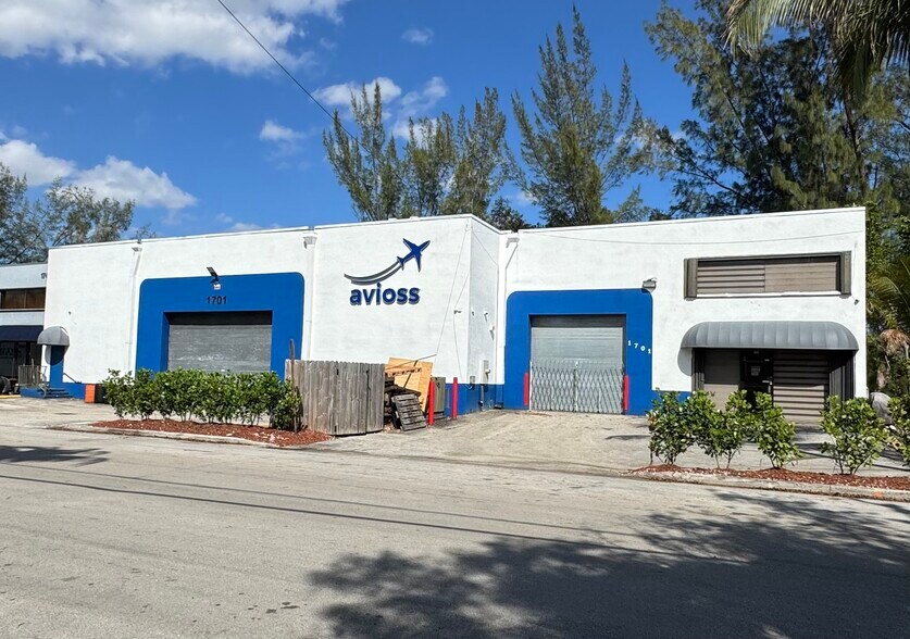 1701 NW 93rd Ave, Doral, FL à vendre - Photo de l’immeuble – Image 2 sur 7