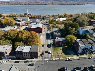 Plus de détails pour 77 Renwick St, Newburgh, NY - Industriel/Logistique à vendre