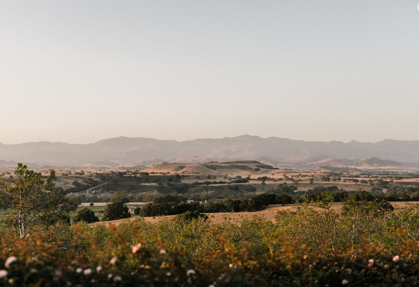 4000 Via Rancheros Rd, Santa Ynez, CA à vendre - Photo de l’immeuble – Image 1 sur 15