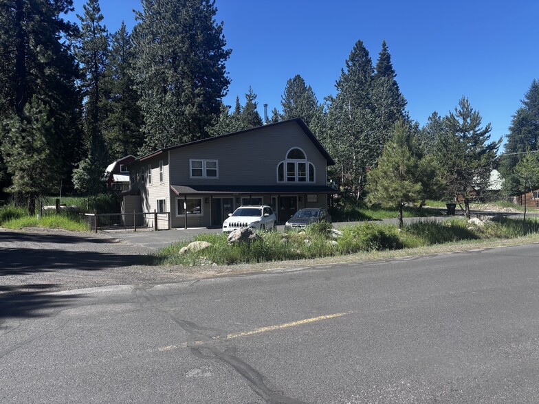 300 Stibnite Ave, Mccall, ID à vendre - Photo de l’immeuble – Image 3 sur 9