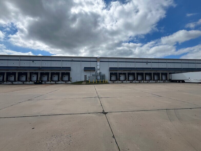 4608 Appliance Dr, Belcamp, MD à louer - Photo de l’immeuble – Image 2 sur 21