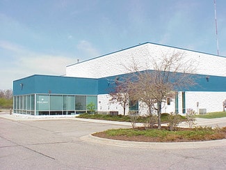 Plus de détails pour 3135 Pine Tree Rd, Lansing, MI - Industriel/Logistique à louer