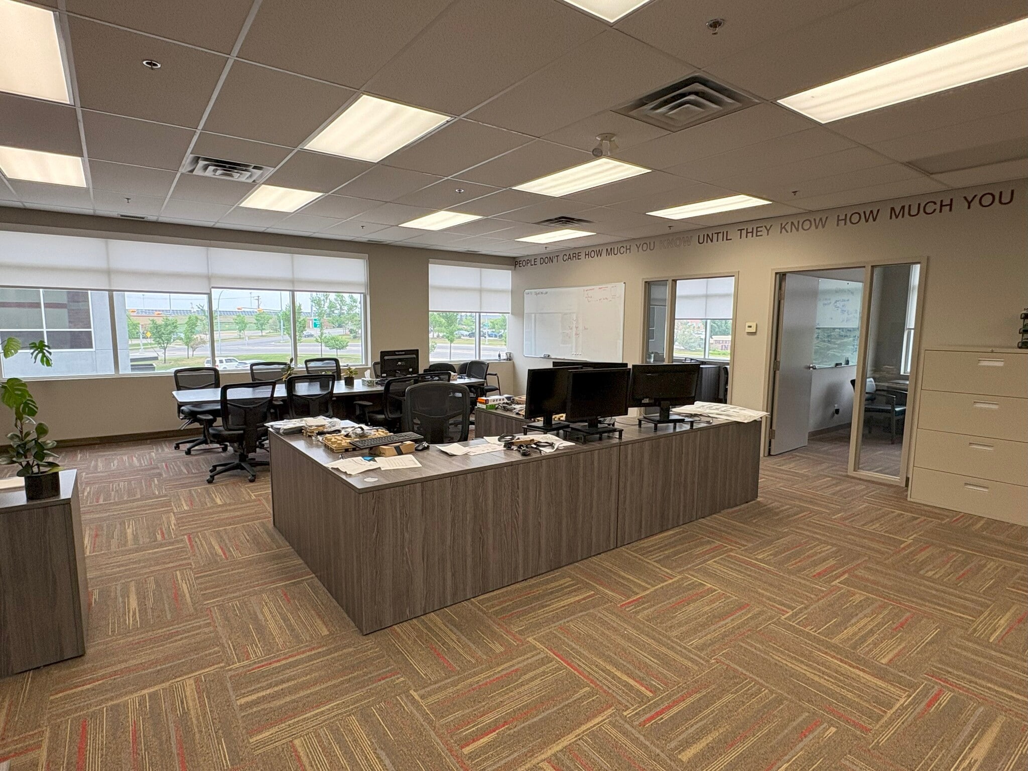 11505 35th St SE, Calgary, AB à louer Photo intérieure– Image 1 sur 5