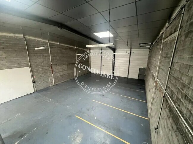 Plus de détails pour 8 Rue Théron De Montauge, Toulouse - Industriel/Logistique à louer