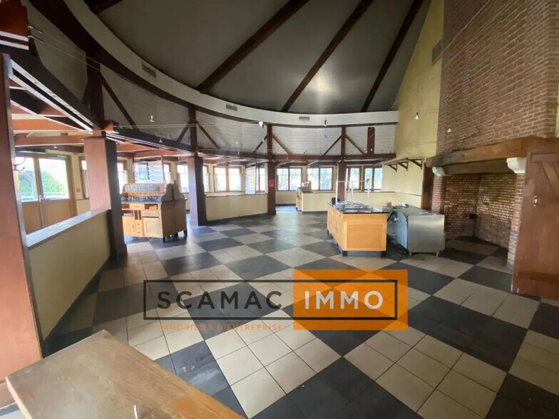 Local commercial dans Manosque à vendre - Photo de l’immeuble – Image 3 sur 5