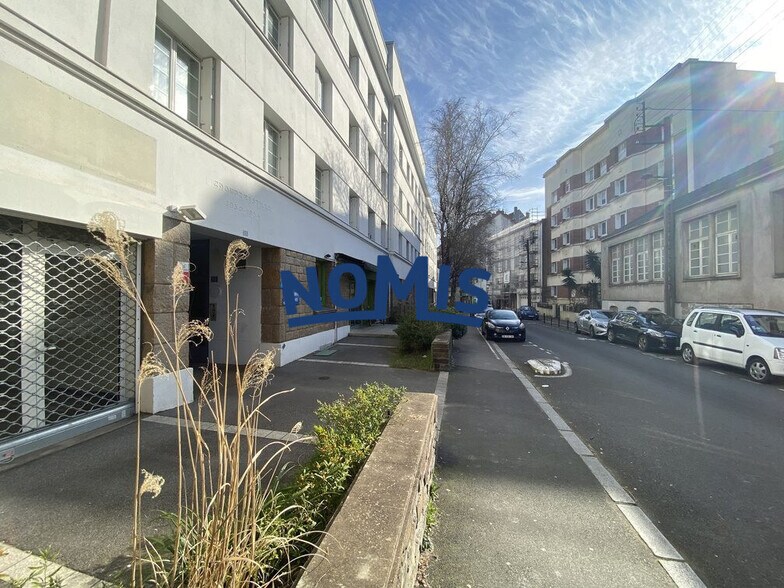 Local commercial dans Nantes à louer - Photo de l’immeuble – Image 2 sur 6