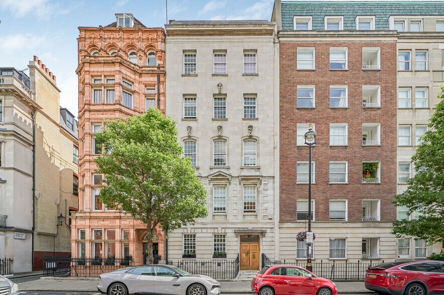 42 Harley St, Londres à louer - Photo de l’immeuble – Image 2 sur 6