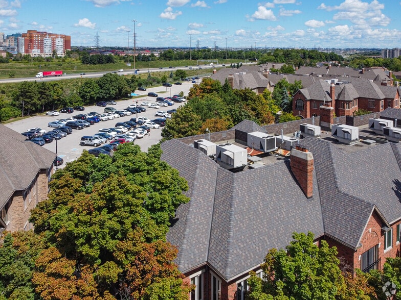 4284 Village Centre Crt, Mississauga, ON à vendre - Aérien – Image 3 sur 9