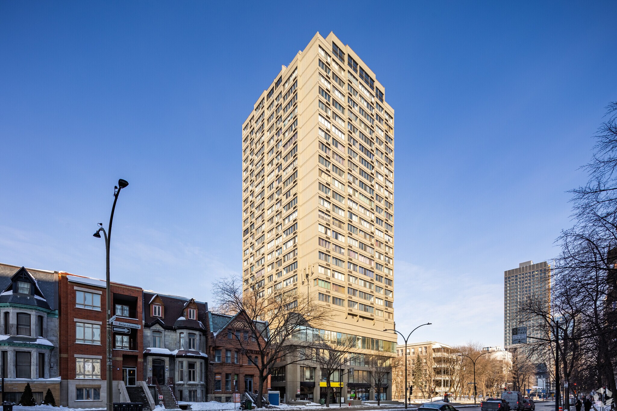1819 Boul René-Lévesque O, Montréal, QC à louer Photo de l’immeuble– Image 1 sur 17