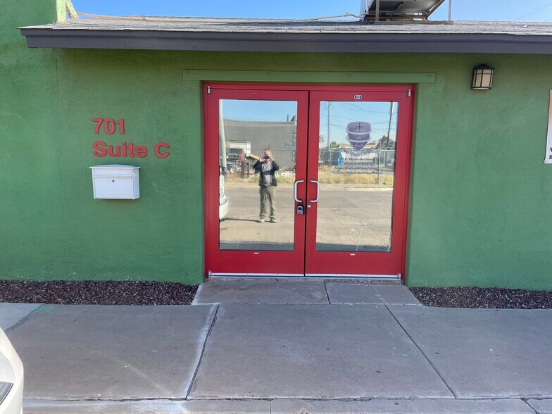 701 E Western Ave, Avondale, AZ à louer - Photo de l’immeuble – Image 3 sur 37