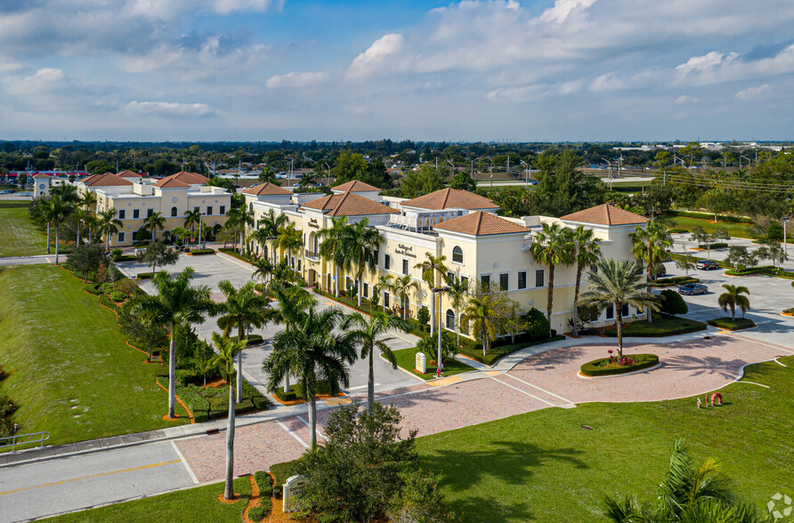 9701 Belvedere Rd, Royal Palm Beach, FL à louer - Photo principale – Image 1 sur 3