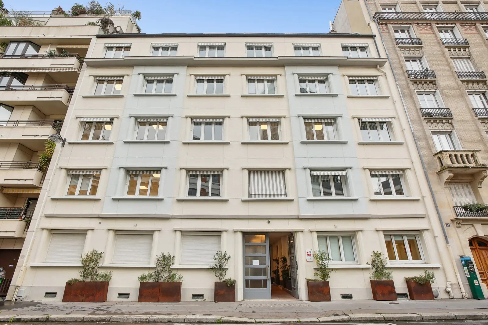 Bureau dans Paris à louer Photo de l’immeuble– Image 1 sur 13