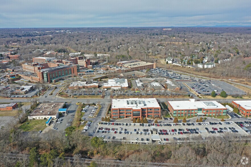 1126 N Church St, Greensboro, NC à louer - Aérien – Image 3 sur 4