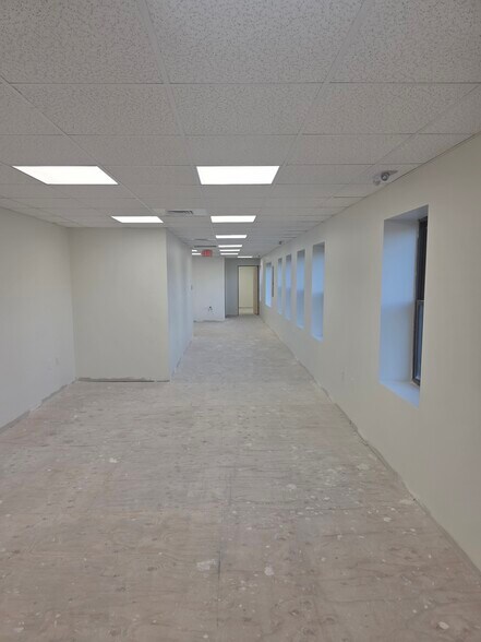 23 Commonwealth Ave, Chestnut Hill, MA à louer - Photo de l’immeuble – Image 2 sur 5
