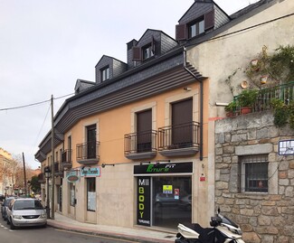 Plus de détails pour Plaza Epifanio Velasco, 1, Torrelodones - Local commercial à louer